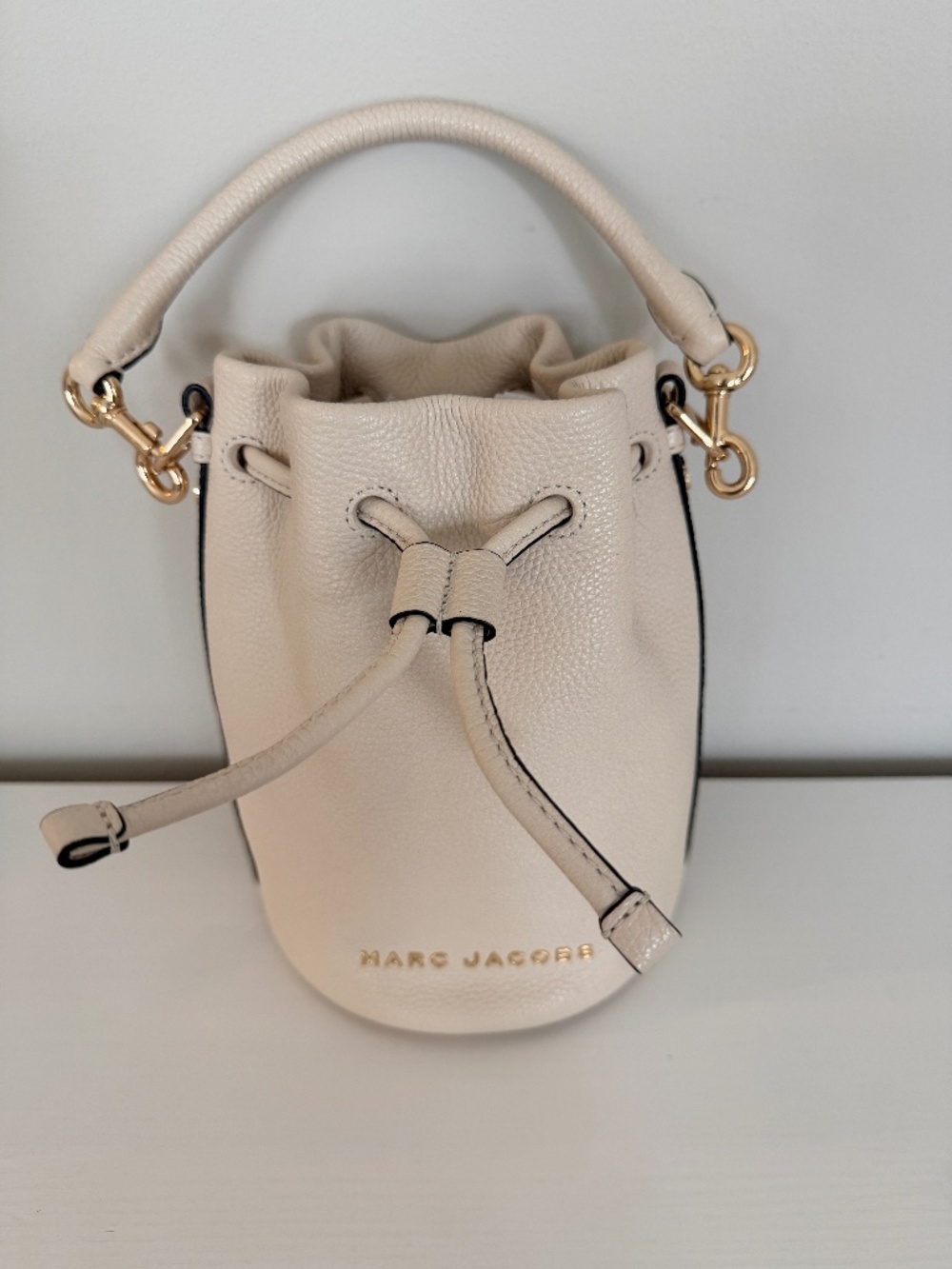 Marc Jacobs Leather Bucket Bag (Marshmallow)